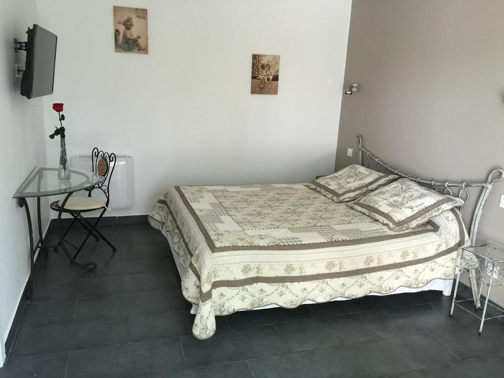 Chambres D'Hotes Le Mas Du Bijou Bleu Puget-sur Argens Eksteriør bilde