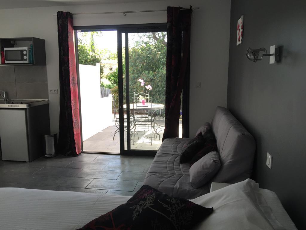 Chambres D'Hotes Le Mas Du Bijou Bleu Puget-sur Argens Eksteriør bilde