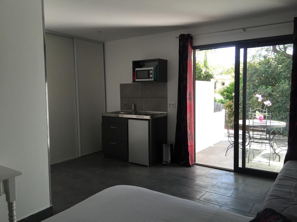 Chambres D'Hotes Le Mas Du Bijou Bleu Puget-sur Argens Eksteriør bilde